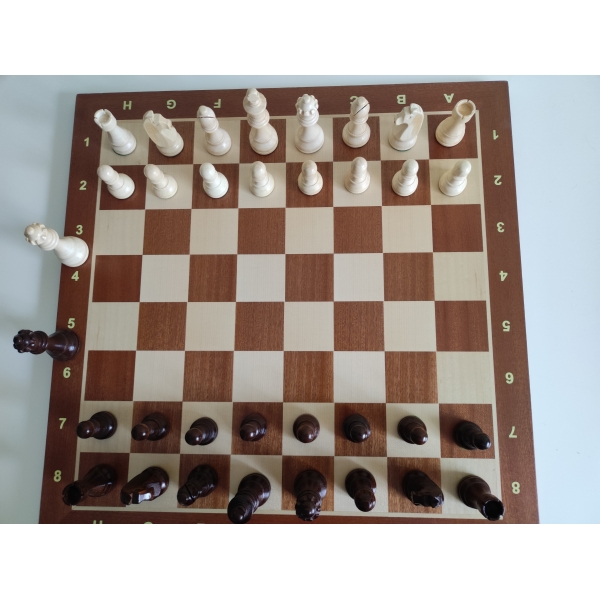 Conjunto Europeas Staunton 5 claras con tablero caoba con coordenadas - Imagen 5